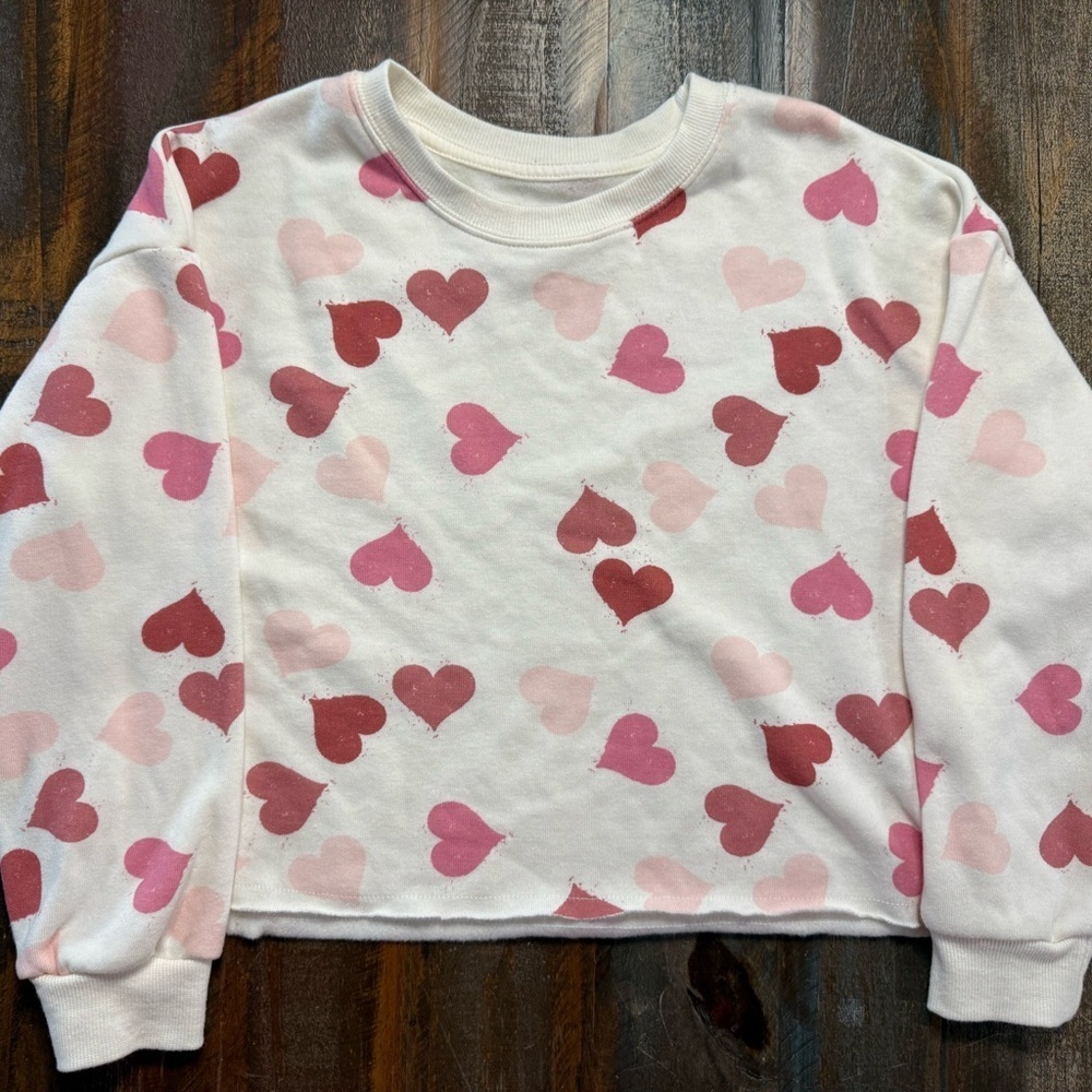 Grayson Threads Girls Size Medium 7/8 Heart Print Cropped Sweatshirt EUC